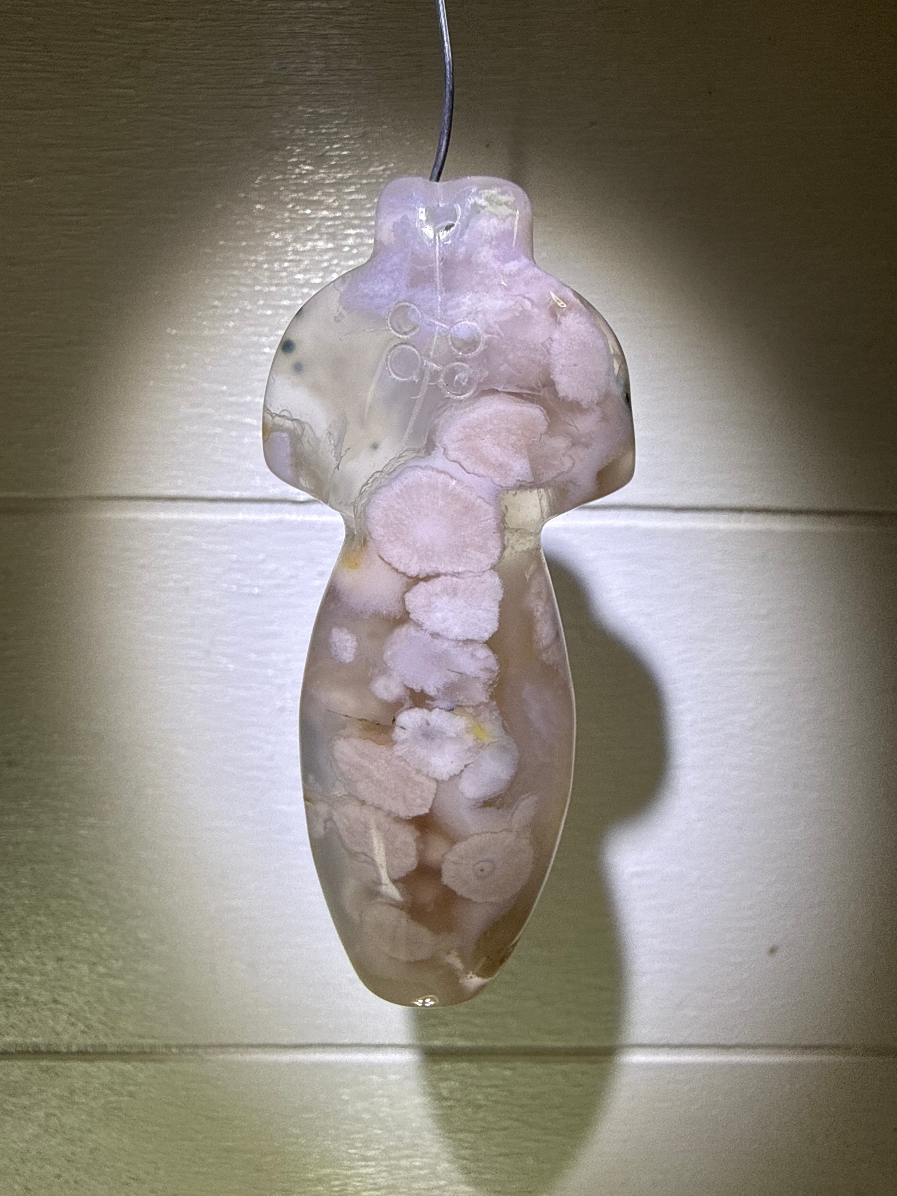 Flower Agate Kimono Carved Pendant