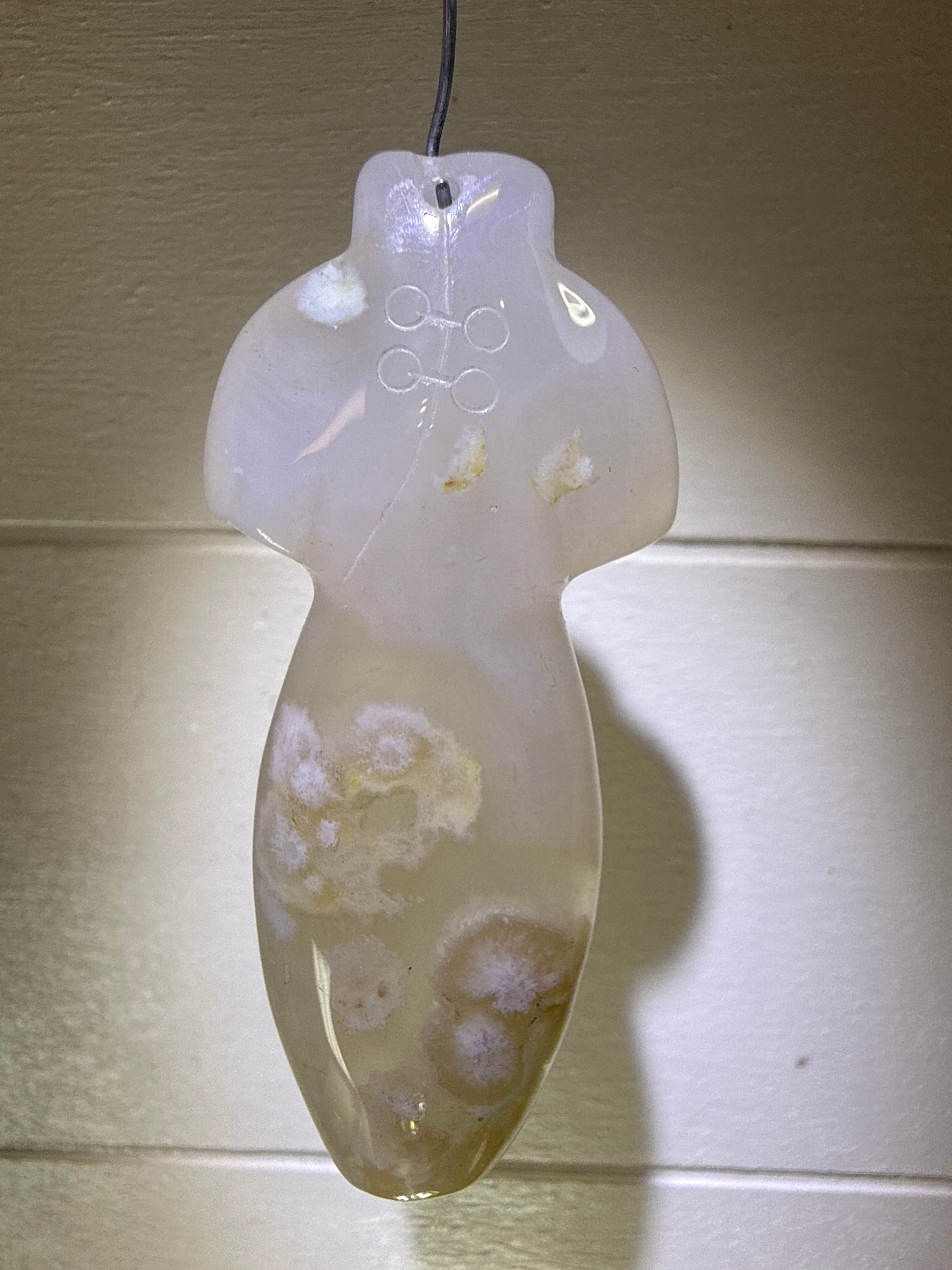 Flower Agate Kimono Carved Pendant