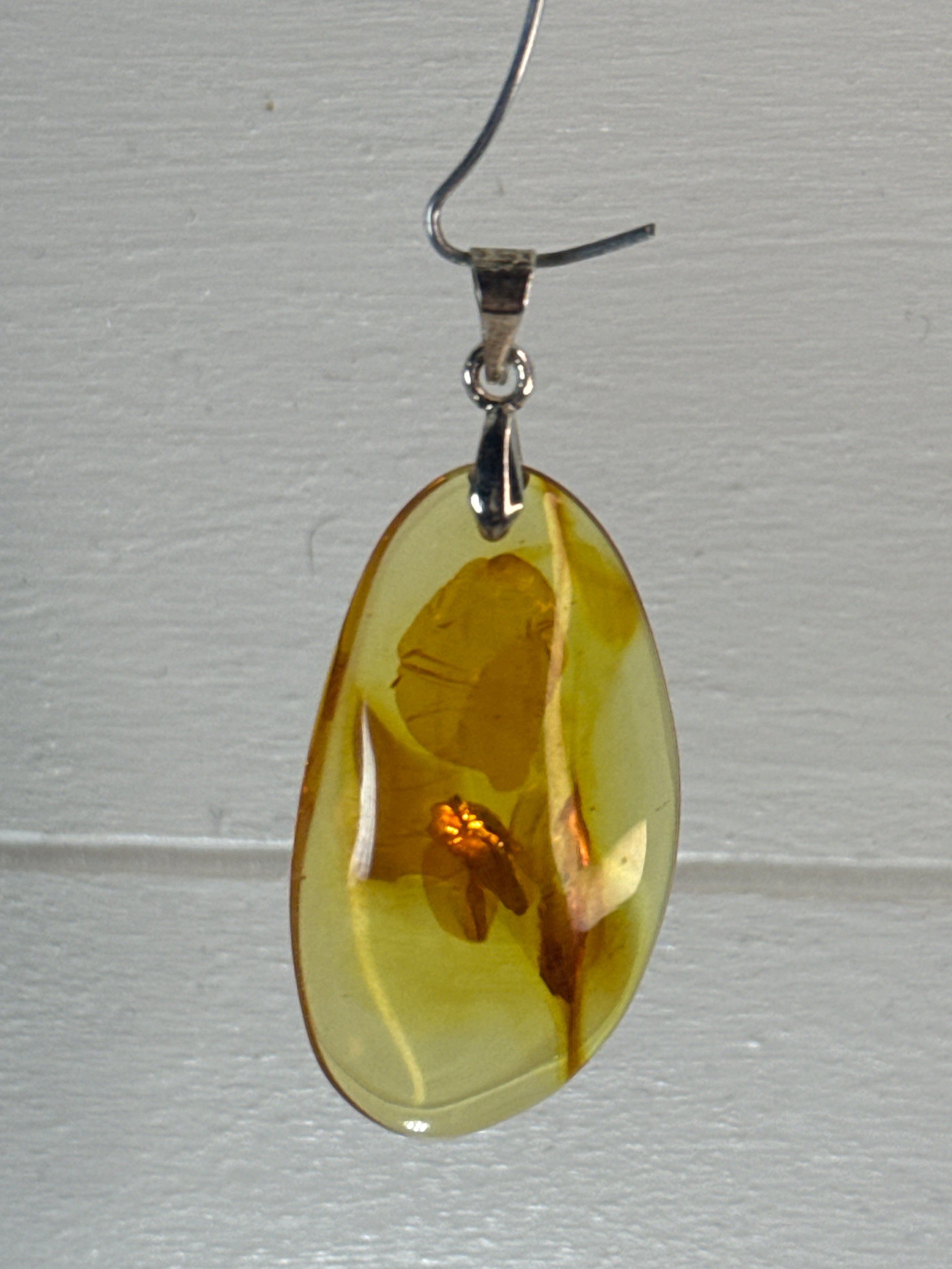 Flower Amber Pendant