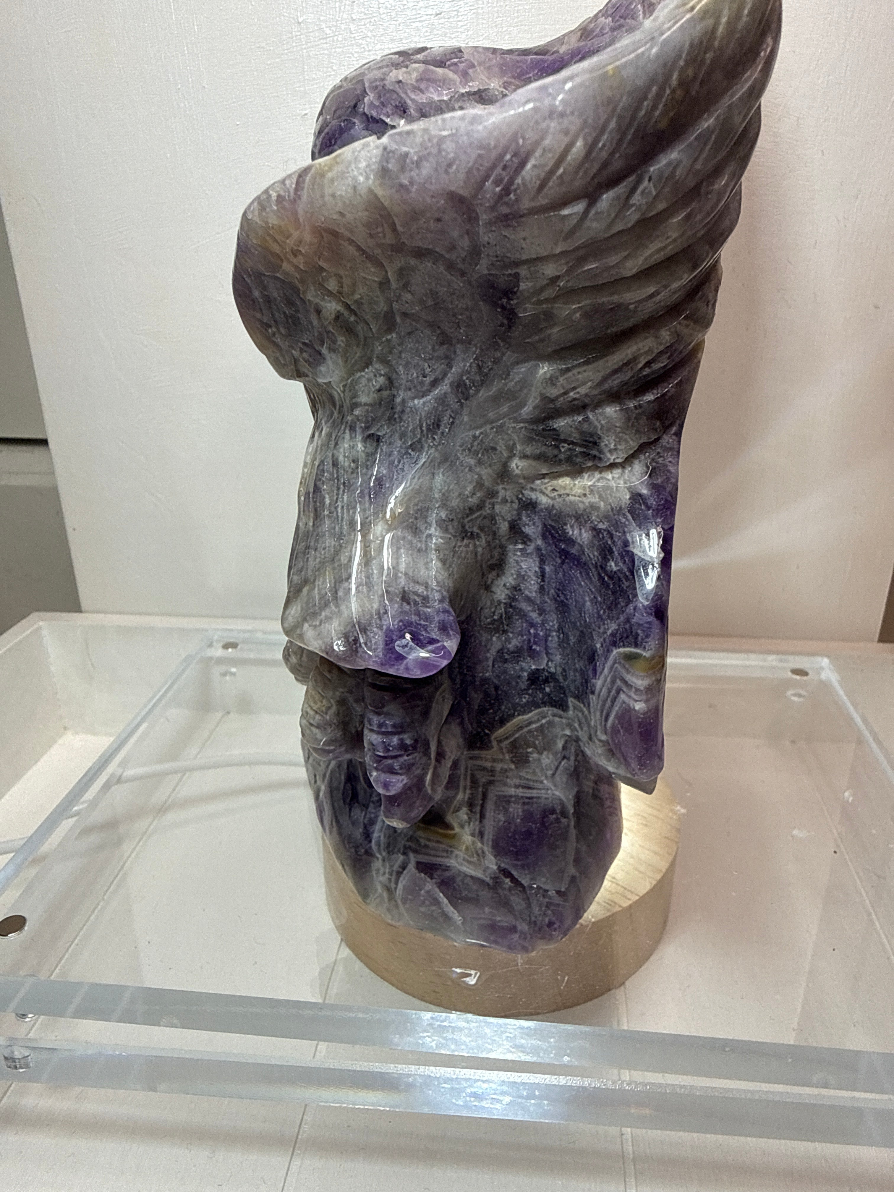 Root Fluorite Eagle Carving