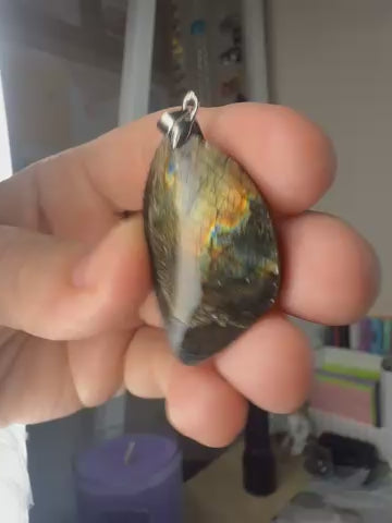 Labradorite Pendant