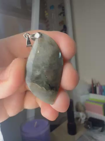 Labradorite Pendant