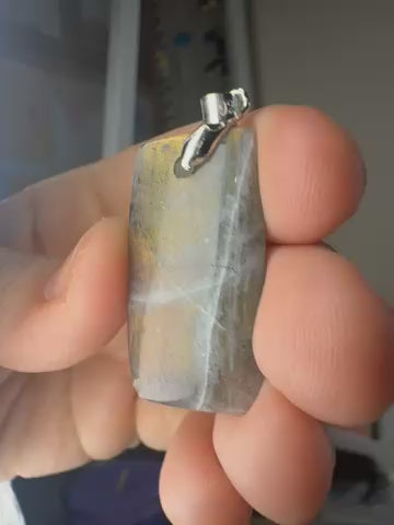 Labradorite Pendant