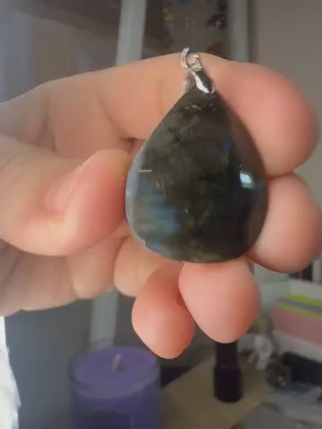 Labradorite Pendant