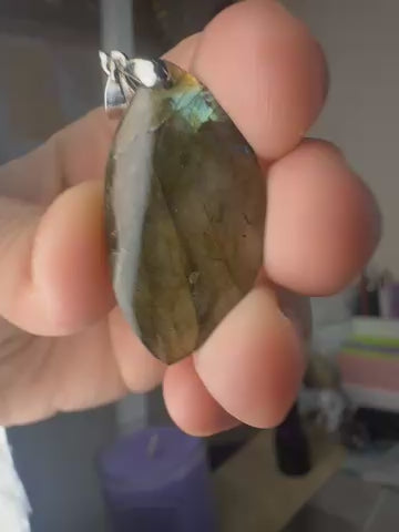 Labradorite Pendant