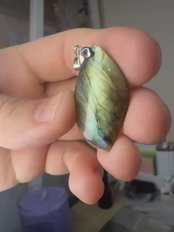 Labradorite Pendant