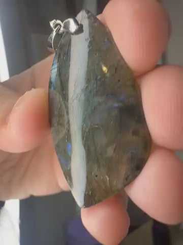 Labradorite Pendant