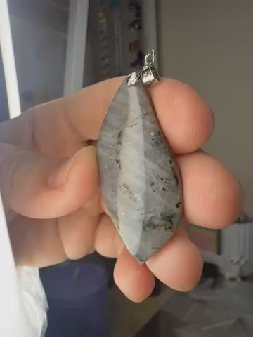 Labradorite Pendant