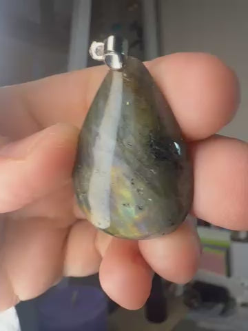 Labradorite Pendant