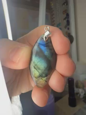 Labradorite Pendant