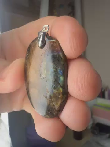 Labradorite Pendant